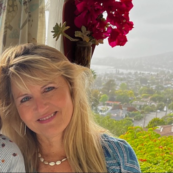 Meet your Posher, Kathy - Picture 1 of 1